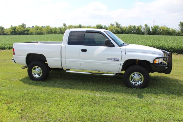 1999 Dodge Ram 2500 SPORT Diesel Manual 5 speed | Roscoe, IL | Autoland Outlets 1999 Dodge Ram 2500 SPORT Diesel Manual 5 speed | Roscoe, IL | Autoland Outlets