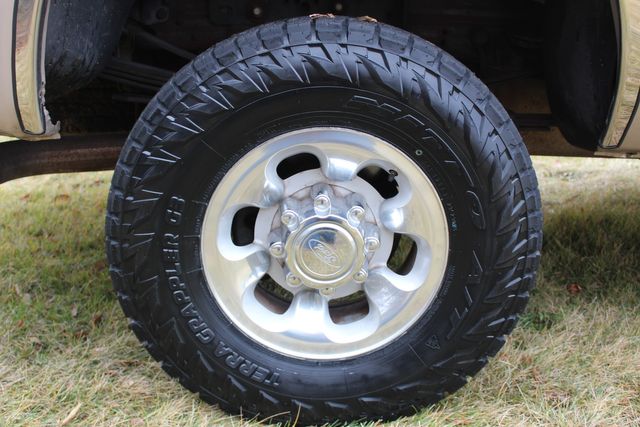 1999 Ford F-350 Crew Cab 4x4 Diesel Lariat | Roscoe, IL | Autoland Outlets 1999 Ford F-350 Crew Cab 4x4 Diesel Lariat | Roscoe, IL | Autoland Outlets