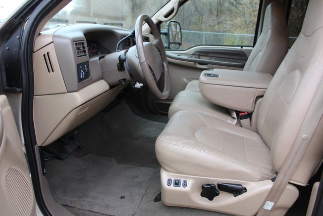 1999 Ford F-350 Crew Cab 4x4 Diesel Lariat | Roscoe, IL | Autoland Outlets 1999 Ford F-350 Crew Cab 4x4 Diesel Lariat | Roscoe, IL | Autoland Outlets