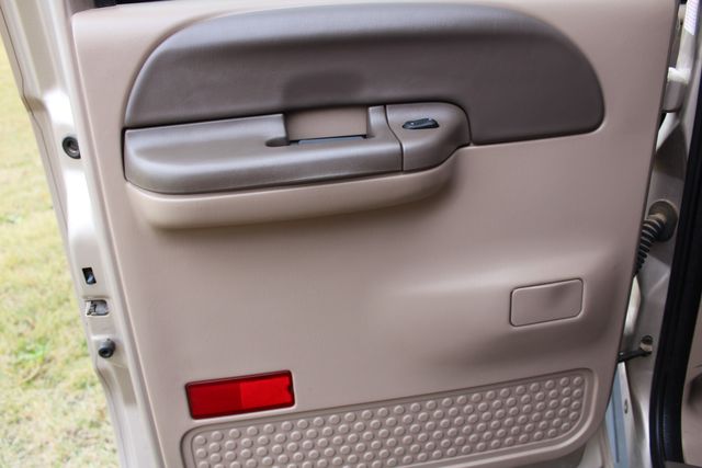 1999 Ford F-350 Crew Cab 4x4 Diesel Lariat | Roscoe, IL | Autoland Outlets 1999 Ford F-350 Crew Cab 4x4 Diesel Lariat | Roscoe, IL | Autoland Outlets