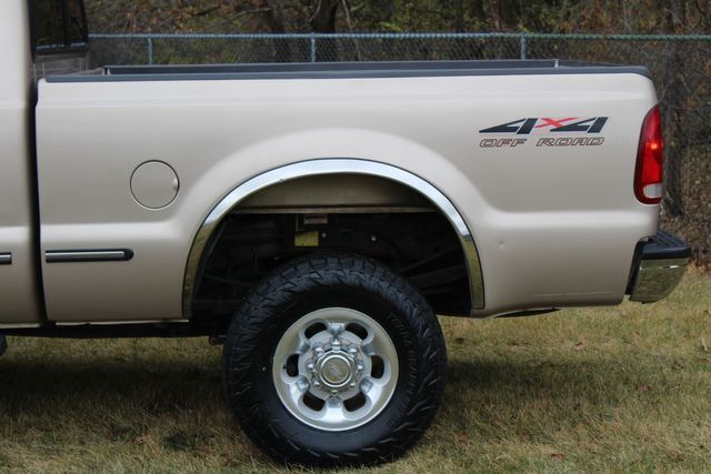 1999 Ford F-350 Crew Cab 4x4 Diesel Lariat | Roscoe, IL | Autoland Outlets 1999 Ford F-350 Crew Cab 4x4 Diesel Lariat | Roscoe, IL | Autoland Outlets