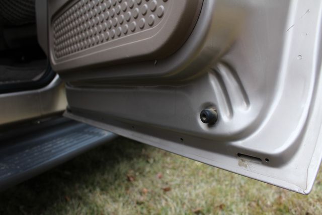 1999 Ford F-350 Crew Cab 4x4 Diesel Lariat | Roscoe, IL | Autoland Outlets 1999 Ford F-350 Crew Cab 4x4 Diesel Lariat | Roscoe, IL | Autoland Outlets