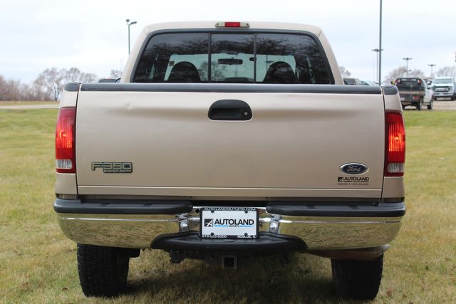 1999 Ford F-350 Crew Cab 4x4 Diesel Lariat | Roscoe, IL | Autoland Outlets 1999 Ford F-350 Crew Cab 4x4 Diesel Lariat | Roscoe, IL | Autoland Outlets