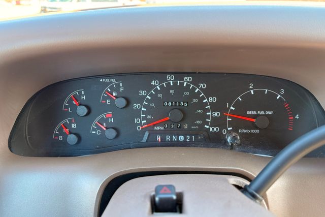 1999 Ford F-350 Super Duty Lariat 4x4 | Roscoe, IL | Autoland Outlets