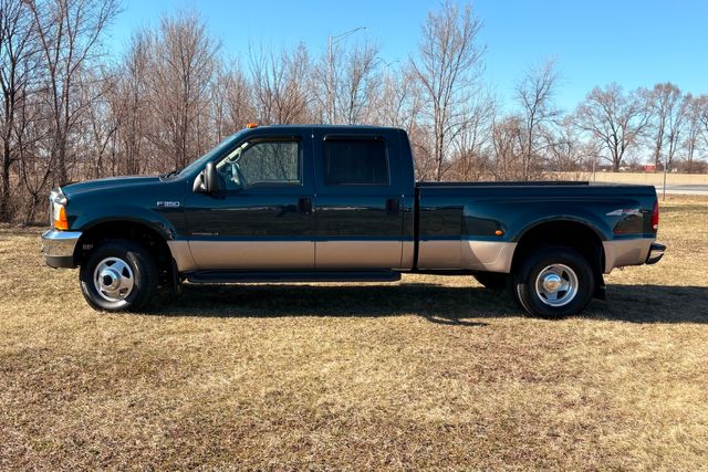 1999 Ford F-350 Super Duty Lariat 4x4 | Roscoe, IL | Autoland Outlets 1999 Ford F-350 Super Duty Lariat 4x4 | Roscoe, IL | Autoland Outlets