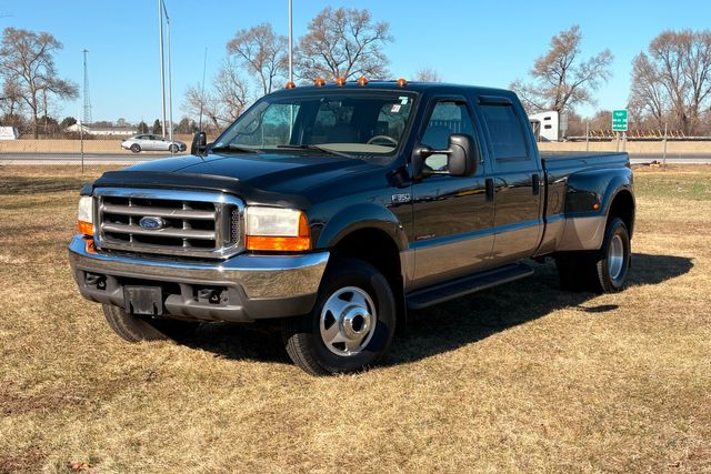 1999 Ford F-350 Super Duty Lariat 4x4 | Roscoe, IL | Autoland Outlets