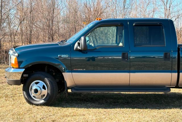 1999 Ford F-350 Super Duty Lariat 4x4 | Roscoe, IL | Autoland Outlets
