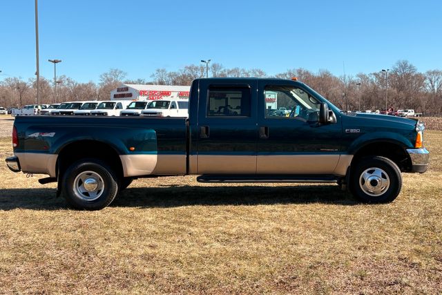 1999 Ford F-350 Super Duty Lariat 4x4 | Roscoe, IL | Autoland Outlets
