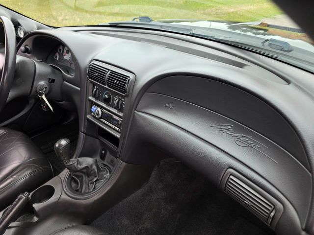 1999 Ford Mustang SVT Cobra Convertible 1999 Ford Mustang SVT Cobra Convertible