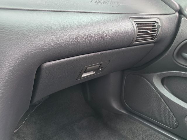 1999 Ford Mustang SVT Cobra Convertible 1999 Ford Mustang SVT Cobra Convertible