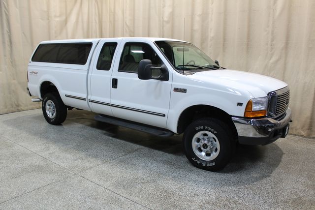 1999 Ford Super Duty F-350 Ext.Cab Long Bed 4x4 Lariat | Roscoe, IL | Autoland Outlets 1999 Ford Super Duty F-350 Ext.Cab Long Bed 4x4 Lariat | Roscoe, IL | Autoland Outlets