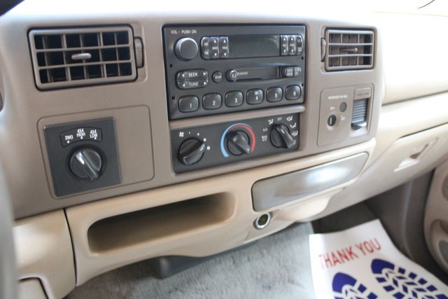 1999 Ford Super Duty F-350 Ext.Cab Long Bed 4x4 Lariat | Roscoe, IL | Autoland Outlets 1999 Ford Super Duty F-350 Ext.Cab Long Bed 4x4 Lariat | Roscoe, IL | Autoland Outlets