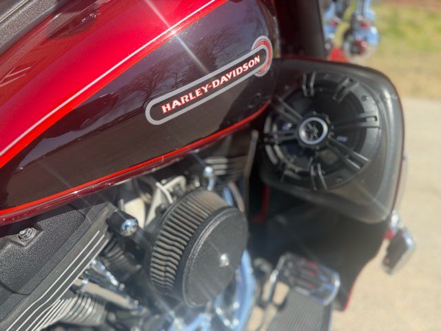1999 Harley-Davidson Electra Glide FLHTCI Classic
