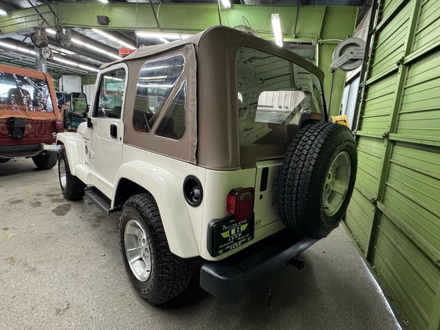 1999 Jeep Wrangler Sahara