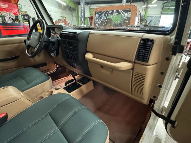1999 Jeep Wrangler Sahara