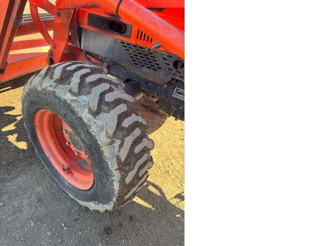 1999 Kubota L3710D Tractor  w/ LA681 Front End Loader Attachment