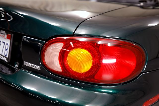 1999 Mazda MX-5 Miata  | Burbank, California | MDK International