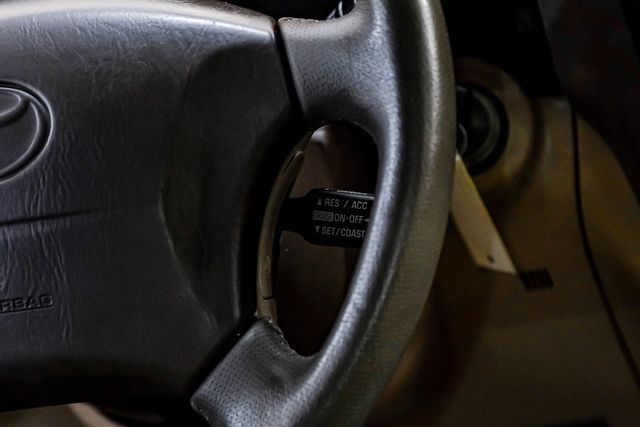 1999 Toyota Land Cruiser Locking Rear Diff 3RD ROW Leather LIFTED 33" A/T | Dallas, TX | East Dallas Diesel