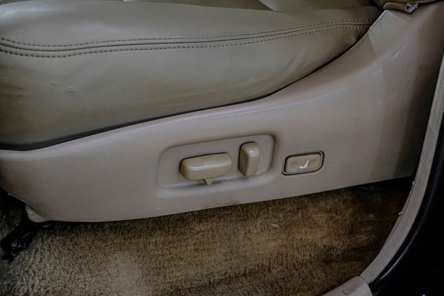 1999 Toyota Land Cruiser Locking Rear Diff 3RD ROW Leather LIFTED 33" A/T | Dallas, TX | East Dallas Diesel