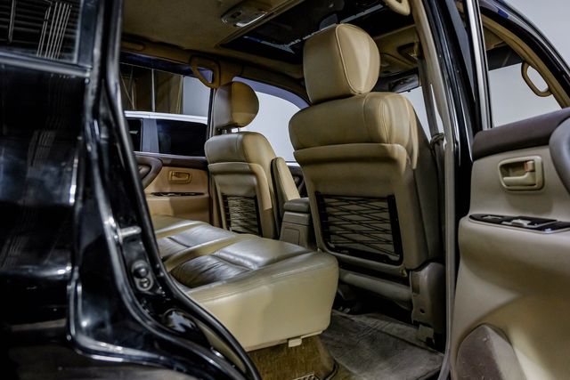 1999 Toyota Land Cruiser Locking Rear Diff 3RD ROW Leather LIFTED 33" A/T | Dallas, TX | East Dallas Diesel 1999 Toyota Land Cruiser Locking Rear Diff 3RD ROW Leather LIFTED 33" A/T | Dallas, TX | East Dallas Diesel