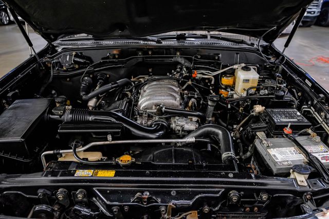 1999 Toyota Land Cruiser Locking Rear Diff 3RD ROW Leather LIFTED 33" A/T | Dallas, TX | East Dallas Diesel 1999 Toyota Land Cruiser Locking Rear Diff 3RD ROW Leather LIFTED 33" A/T | Dallas, TX | East Dallas Diesel