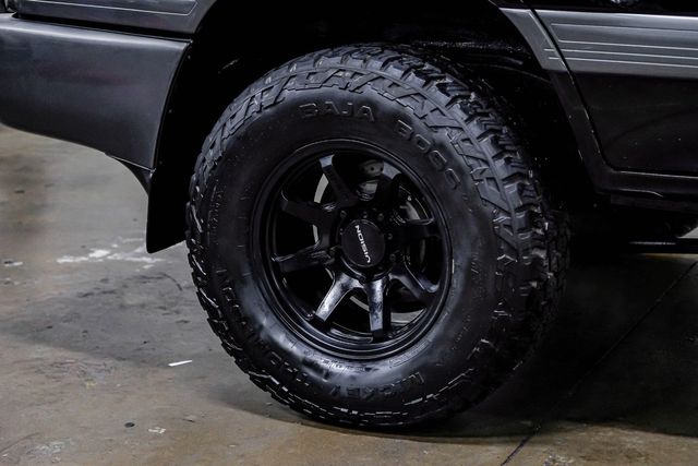 1999 Toyota Land Cruiser Locking Rear Diff 3RD ROW Leather LIFTED 33" A/T | Dallas, TX | East Dallas Diesel