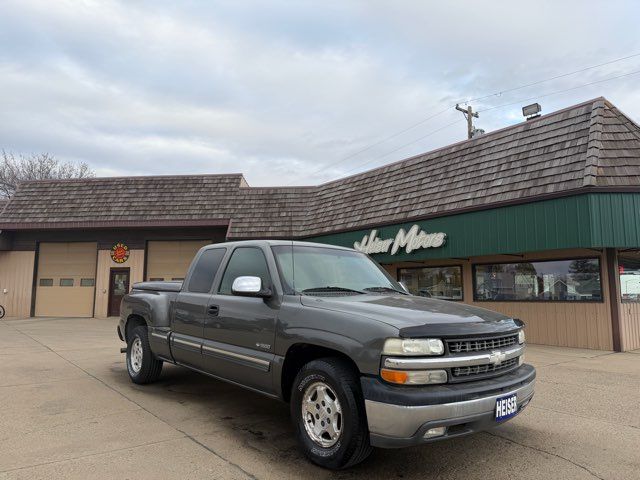 2000 Chevrolet Silverado 1500 Base | Dickinson, ND | Heiser Motors