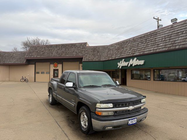 2000 Chevrolet Silverado 1500 Base | Dickinson, ND | Heiser Motors