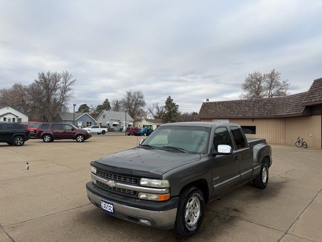 2000 Chevrolet Silverado 1500 Base | Dickinson, ND | Heiser Motors