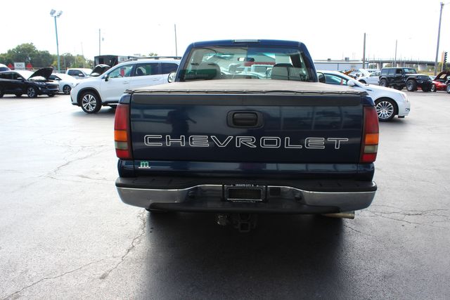 2000 Chevrolet Silverado 1500 Regular Cab Short Bed | Granite City, Illinois | MasterCars Company Inc. 2000 Chevrolet Silverado 1500 Regular Cab Short Bed | Granite City, Illinois | MasterCars Company Inc.