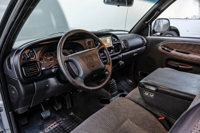 2000 Dodge Ram 3500 SLT 5.9L Cummins 6-SPD MANUAL 2 Owner Texas Truck | Dallas, TX | East Dallas Diesel 2000 Dodge Ram 3500 SLT 5.9L Cummins 6-SPD MANUAL 2 Owner Texas Truck | Dallas, TX | East Dallas Diesel