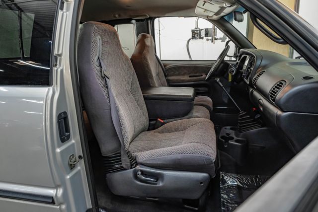 2000 Dodge Ram 3500 SLT 5.9L Cummins 6-SPD MANUAL 2 Owner Texas Truck | Dallas, TX | East Dallas Diesel 2000 Dodge Ram 3500 SLT 5.9L Cummins 6-SPD MANUAL 2 Owner Texas Truck | Dallas, TX | East Dallas Diesel