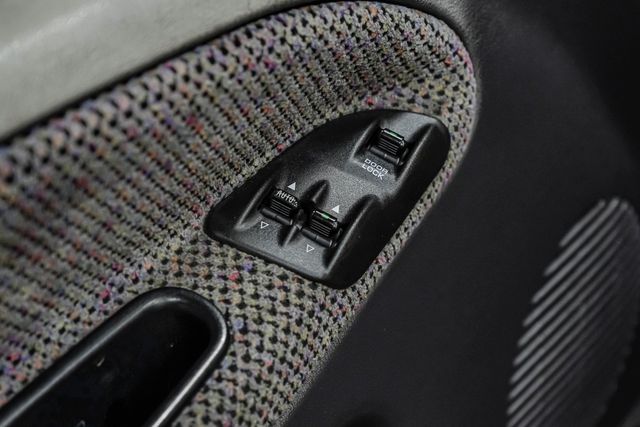 2000 Dodge Ram 3500 SLT 5.9L Cummins 6-SPD MANUAL 2 Owner Texas Truck | Dallas, TX | East Dallas Diesel