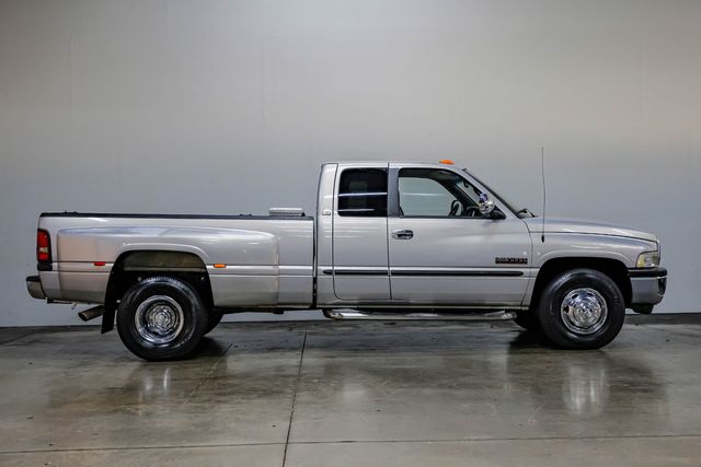 2000 Dodge Ram 3500 SLT 5.9L Cummins 6-SPD MANUAL 2 Owner Texas Truck | Dallas, TX | East Dallas Diesel