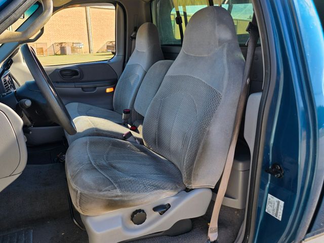 2000 Ford F-150 XLT 2000 Ford F-150 XLT