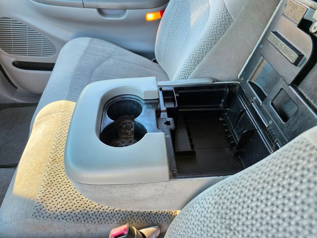 2000 Ford F-150 XLT 2000 Ford F-150 XLT