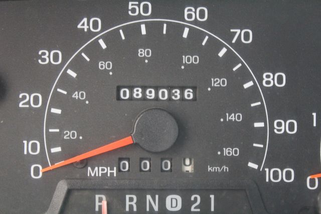 2000 Ford F-350 XL | Roscoe, IL | Autoland Outlets 2000 Ford F-350 XL | Roscoe, IL | Autoland Outlets