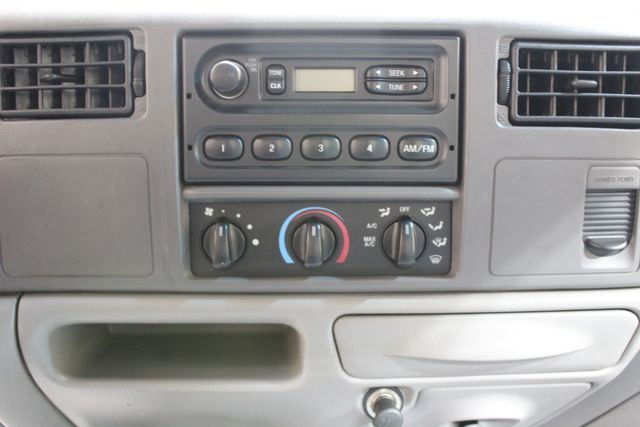 2000 Ford F-350 XL | Roscoe, IL | Autoland Outlets 2000 Ford F-350 XL | Roscoe, IL | Autoland Outlets