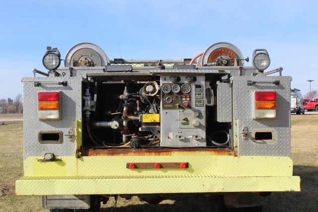 2000 Ford F-450 Diesel 4x4 Utility | Roscoe, IL | Autoland Outlets 2000 Ford F-450 Diesel 4x4 Utility | Roscoe, IL | Autoland Outlets