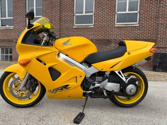 2000 Honda Interceptor VFR-800