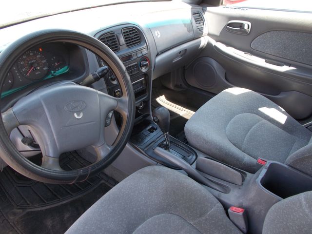 2000 Hyundai SONATA Base