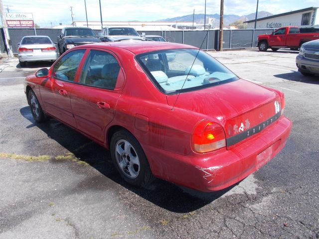 2000 Hyundai SONATA Base 2000 Hyundai SONATA Base