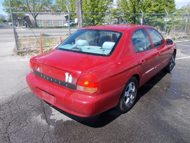 2000 Hyundai SONATA Base