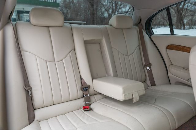 2000 Jaguar S-Type 4.0 w/ 281 HP, Cruise Control, Power Sunroof 2000 Jaguar S-Type 4.0 w/ 281 HP, Cruise Control, Power Sunroof