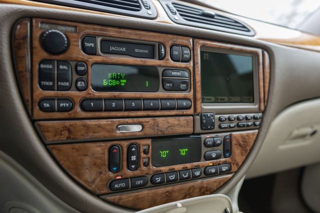 2000 Jaguar S-Type 4.0 w/ 281 HP, Cruise Control, Power Sunroof 2000 Jaguar S-Type 4.0 w/ 281 HP, Cruise Control, Power Sunroof