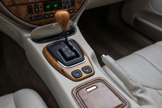 2000 Jaguar S-Type 4.0 w/ 281 HP, Cruise Control, Power Sunroof