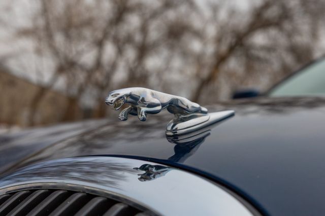 2000 Jaguar S-Type 4.0 w/ 281 HP, Cruise Control, Power Sunroof