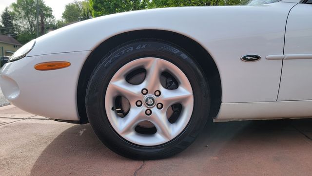 2000 Jaguar XK-Series XK8