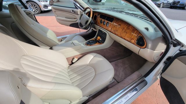 2000 Jaguar XK-Series XK8