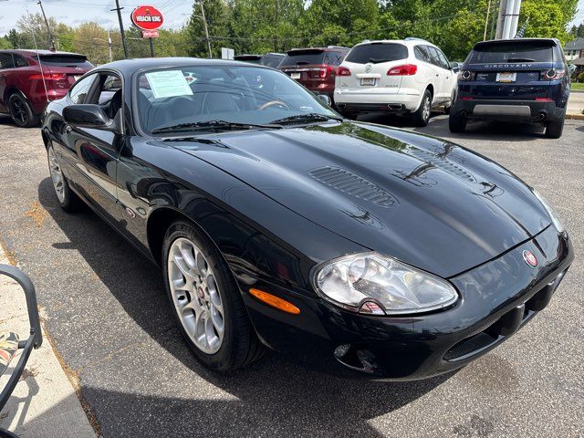 2000 Jaguar XKR Base